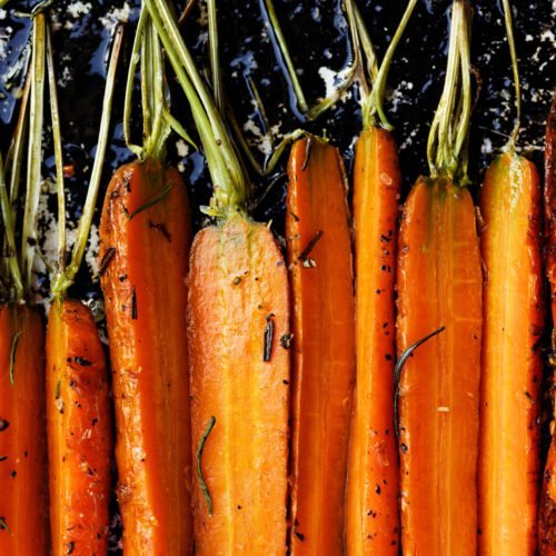 oven roasted carrots recipe is quick and easy to make and super tasty!
